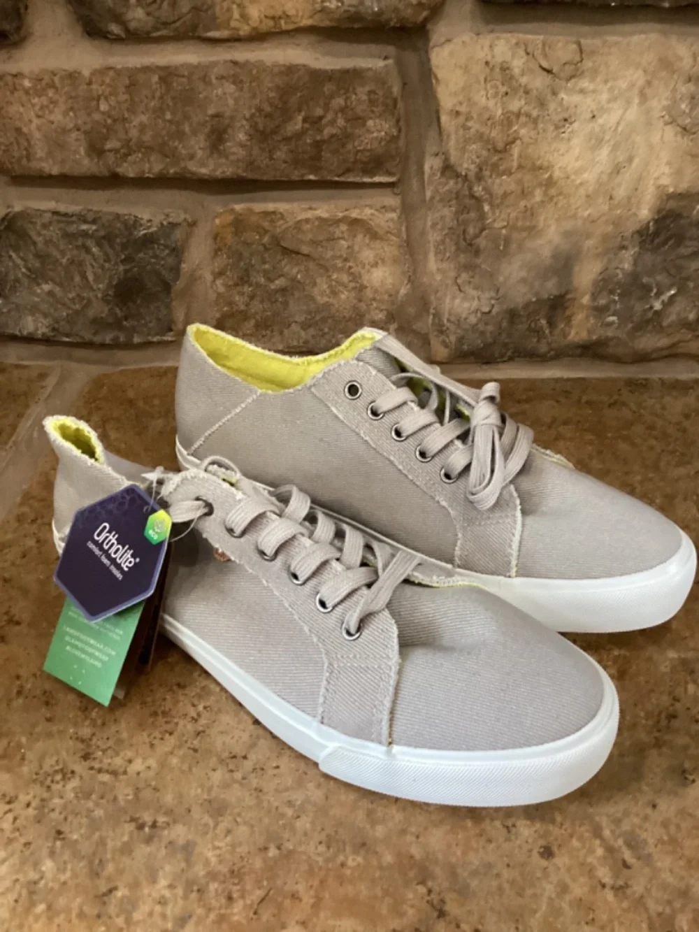 Lamo Vita 2 Womens Sneakers Size 11‎ Washed Gray New In Box Fabric Lace Up